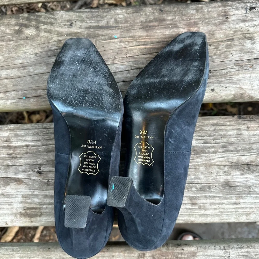 Vintage Amanda Smith Marilyn Kid Suede Pumps Pointed Toe Heels Navy Blue‎ Sz 9.5